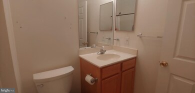 2605 Chapel Lake Dr unit 202, Gambrills, MD 21054 - photo 2