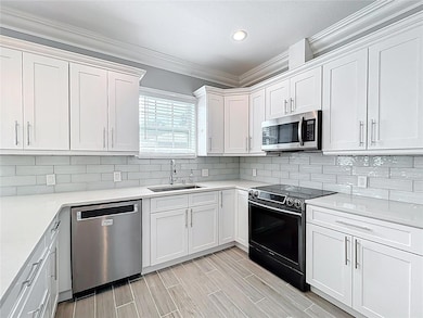 731 Guernsey St, Orlando, FL 32804 - photo 7