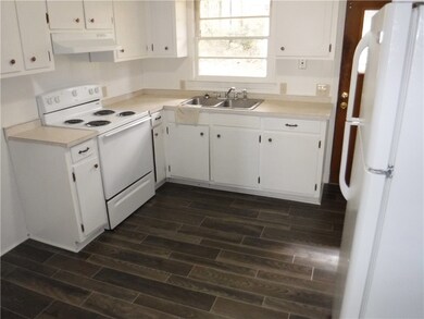 202 Bulwinkle Dr unit A, Walhalla, SC 29691 - photo 3