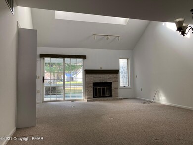 39 Harmon Dr, Stroudsburg, PA 18360 - photo 5