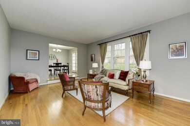 2337 N Oak St, Falls Church, VA 22046 - photo 3