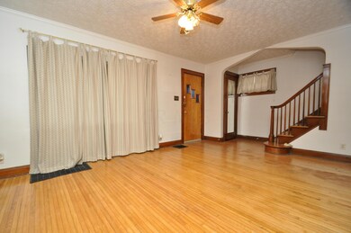 Living Room 3