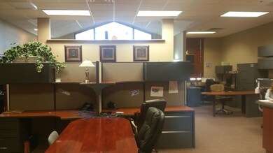 Large Bullpen_Cubicles