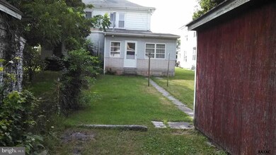 121 S 3rd St, Mount Wolf, PA 17347 - photo 3