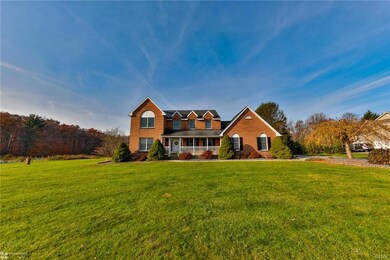 113 Clovershire Dr, Nazareth, PA 18064 - photo 2