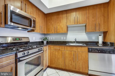 Clarendon 1021 unit 416, Arlington, VA 22201 - photo 6