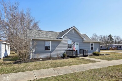 207 S Ohio St, Kirklin, IN 46050 - photo 2