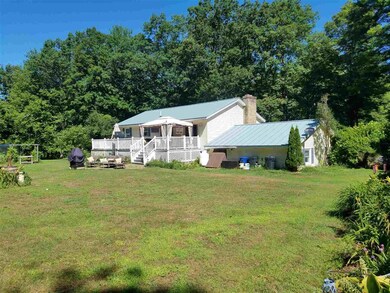 37 W Unity Rd, Claremont, NH 03743 - photo 2