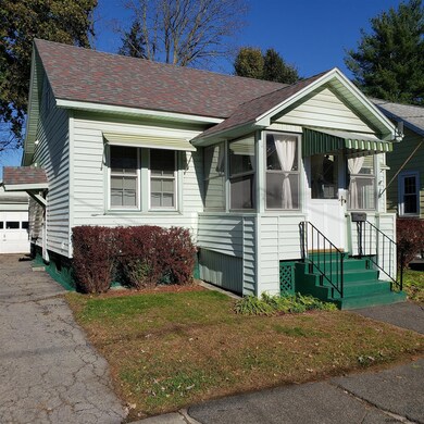 29 Pershing Dr, Schenectady, NY 12302 - photo 2