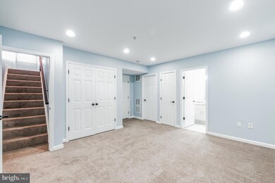 10329 Bridle Ct, Hagerstown, MD 21740 - photo 3