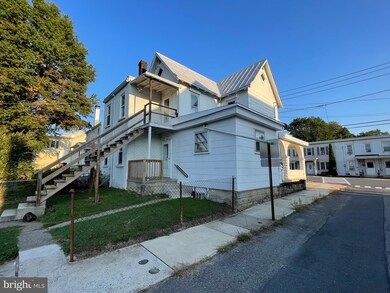 436 W Market St unit 2ND FLOOR, Orwigsburg, PA 17961 - photo 3