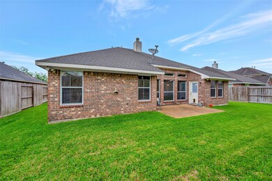 4508 Lakefront Terrace Dr, Pearland, TX 77584 - photo 4