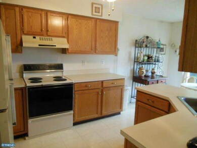 20 Shelburne St, Burlington, NJ 08016 - photo 6