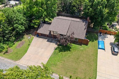 7911 E Donegal St, Wichita, KS 67206 - photo 2
