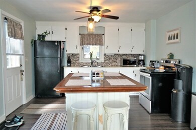 28 Pearl St, Taunton, MA 02780 - photo 5