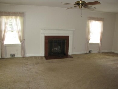 FP wgas logs in Fam Rm