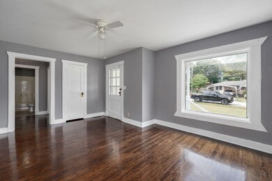 2624 N Pierce Ave-11