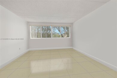 6135 NW 186th St unit 201, Hialeah, FL 33015 - photo 2