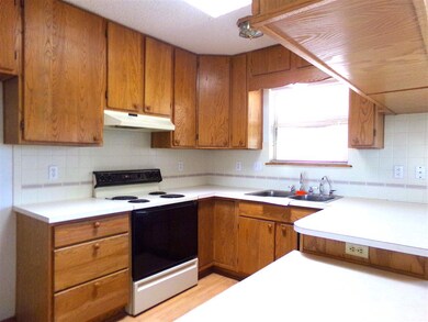 608 Mars Ave, Alamogordo, NM 88310 - photo 7