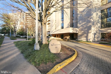 The Representative unit 1208, Arlington, VA 22202 - photo 2