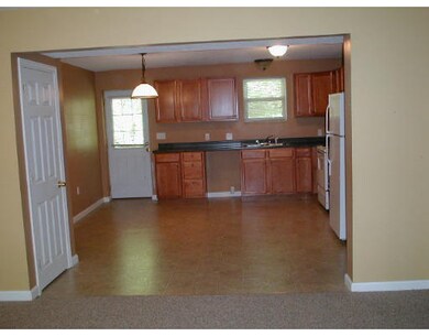 215 Main St unit B, Monson, MA 01057 - photo 5