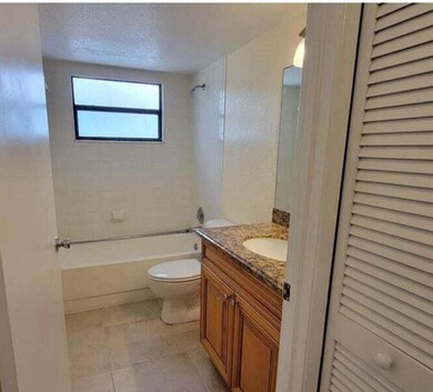 1442 Lake Crystal Dr unit E, West Palm Beach, FL 33411 - photo 6