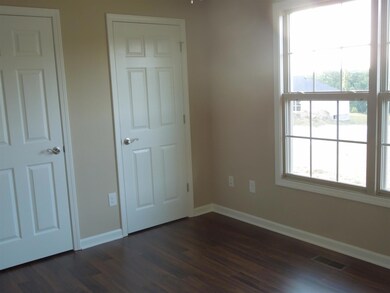 93 Stone Hollow Dr, Manchester, TN 37355 - photo 5