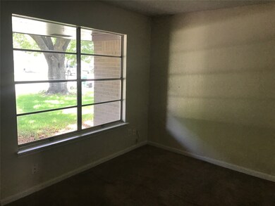 820 Midas Ln, Alvin, TX 77511 - photo 5