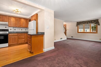 11 Elmwood Cir, Peabody, MA 01960 - photo 5