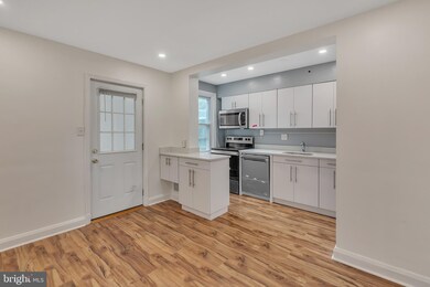 4914 Cedar Garden Rd, Baltimore, MD 21229 - photo 4