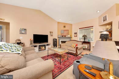 106 Taylor Ct, Locust Grove, VA 22508 - photo 4