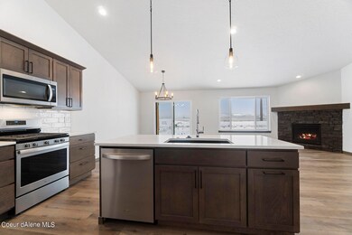 8391-Splitrail-Ave-5584
