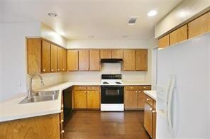 124 Hollyhill Ln unit 126, Denton, TX 76205 - photo 7