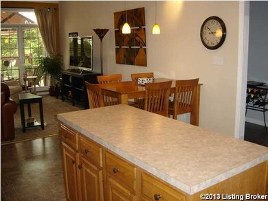 2015 Clark Pointe Dr, Crestwood, KY 40014 - photo 6