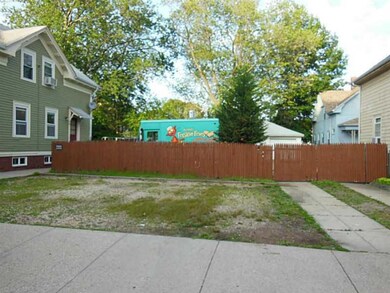 21 Grosvenor Ave, Providence, RI 02908 - photo 4