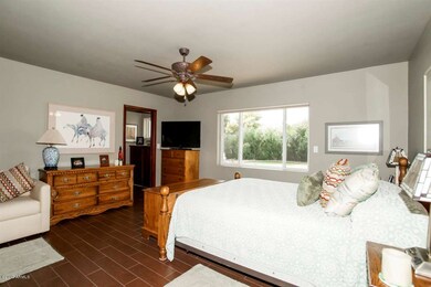 5320 E Camelback Rd, Phoenix, AZ 85018 - photo 6