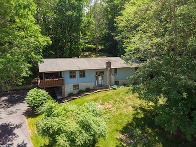 2008 Carroll Dr, Blacksburg, VA 24060 - photo 2