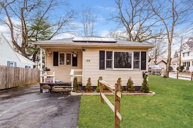138 Rollins St, Springfield, MA 01109 - photo 2