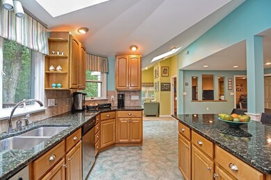 7 Eliot Hill Rd, Natick, MA 01760 - photo 2