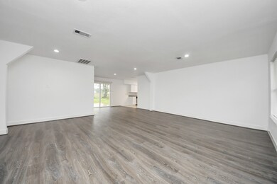 15402 Corsair Rd, Houston, TX 77053 - photo 7