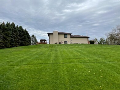 9320 Sullivan Ln, Crown Point, IN 46307 - photo 4