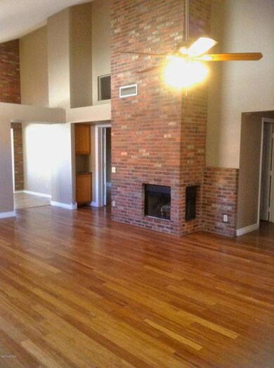 Warm & Inviting Living Room