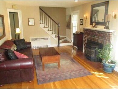 7 Lyndale Rd, Worcester, MA 01606 - photo 2