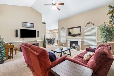 6859 E Cortland Ave, Fresno, CA 93727 - photo 7