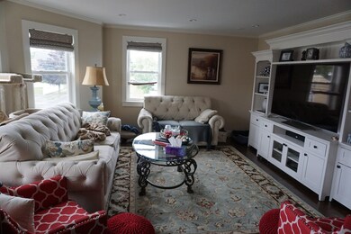 131 Lynnfield St unit 2, Peabody, MA 01960 - photo 4