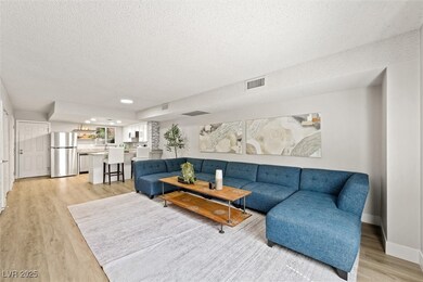 5612 W Lake Mead Blvd, Las Vegas, NV 89108 - photo 4