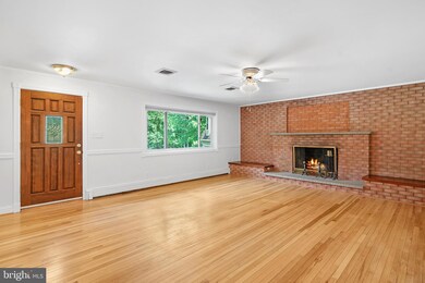 6301 Union Mill Rd, Clifton, VA 20124 - photo 2