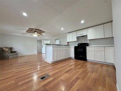 31816 Waller Tomball Rd unit 24, Waller, TX 77484 - photo 2