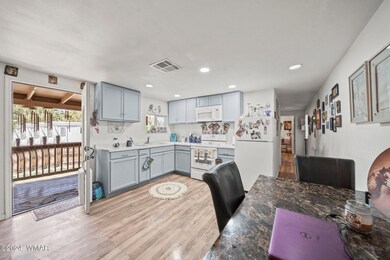 2380 W Rogers Dr, Show Low, AZ 85901 - photo 4