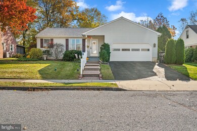 548 Lincoln Ave, Souderton, PA 18964 - photo 2